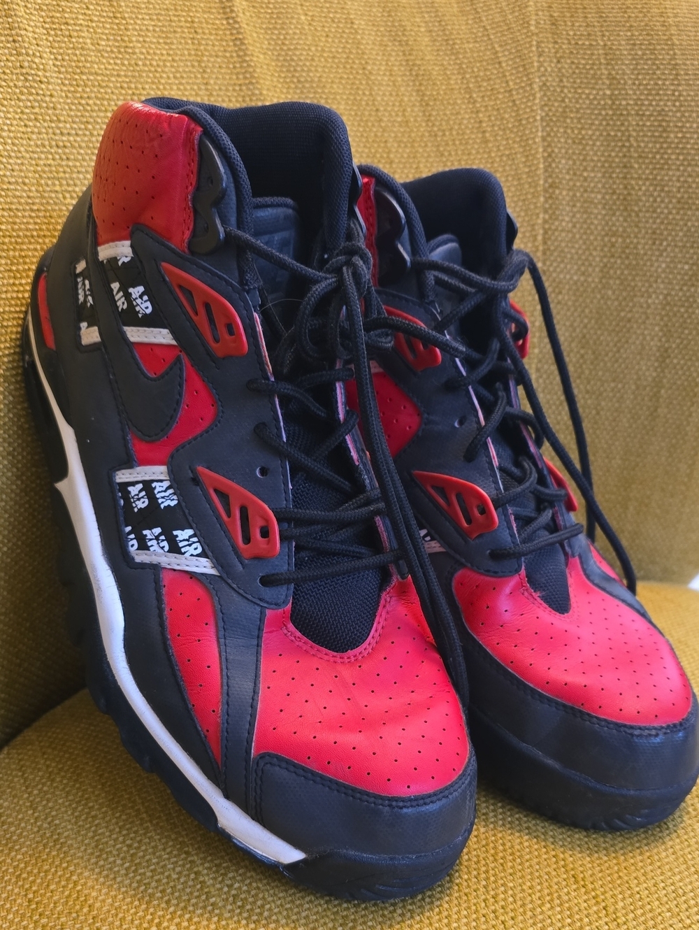 Nike Air Trainer SC High SOA 'Speed Red' (Style Code: AQ5098-600)